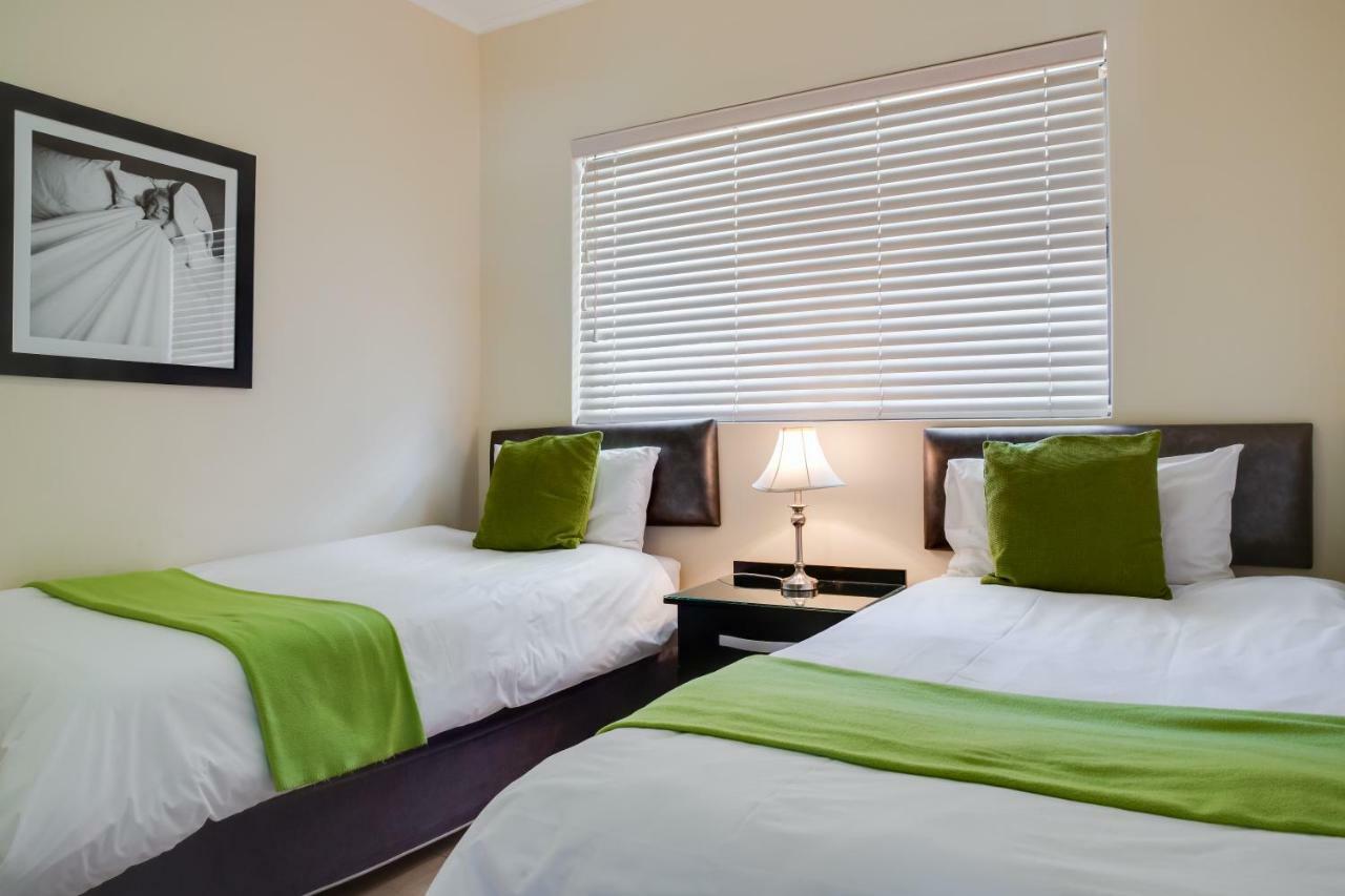 Tyger Waterfront Serviced Apartment *